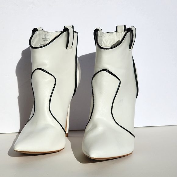 Liliana White Leather Pointed Toe Ankle Boots Women's Size 6 - Picture 3 of 10